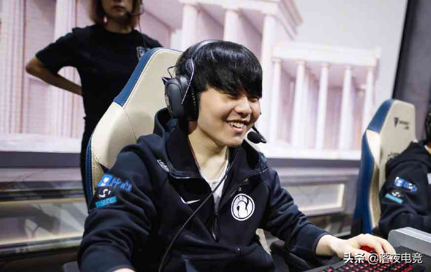 瞎子打不过盲僧，为什么会有两个劫？季中杯谁将是盲选之王？（劫和盲僧谁厉害）