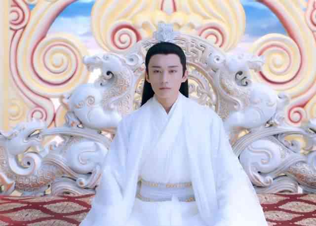《琉璃》番外之柏麟帝君:一步踏错,终生心魔