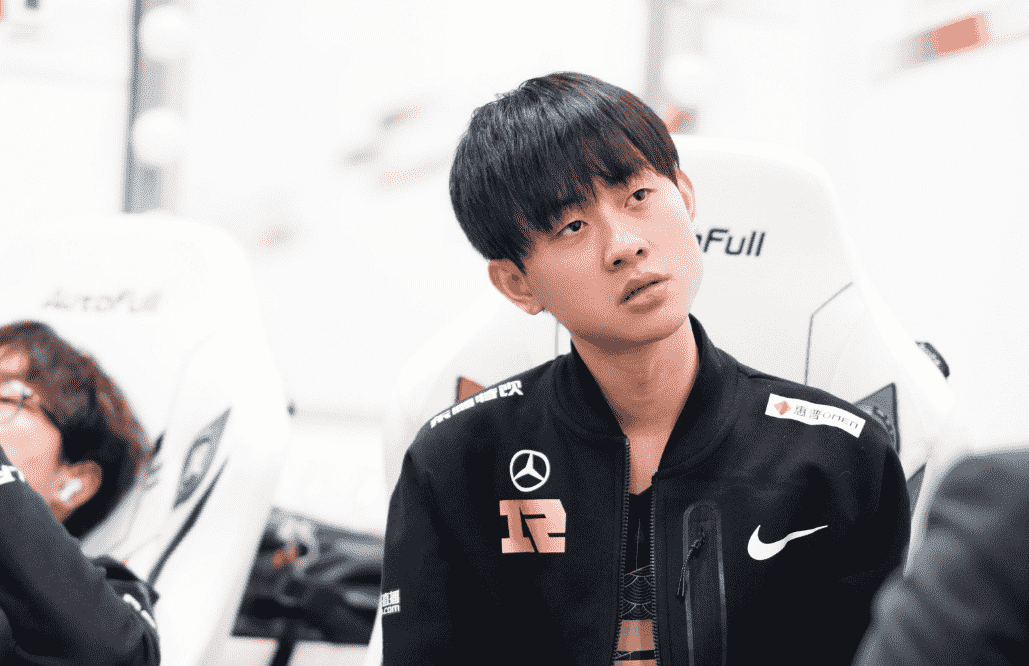 拒绝让二追三!RNG勇夺LPL春季赛冠军,小天三连亚让人扎心
