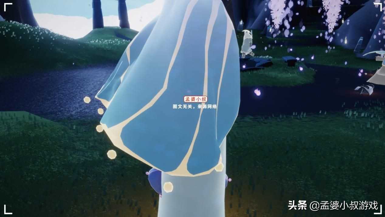 光遇：灯泡斗和花憩节，到底换哪个？老玩家这样做（光遇花憩节斗篷值得换吗）