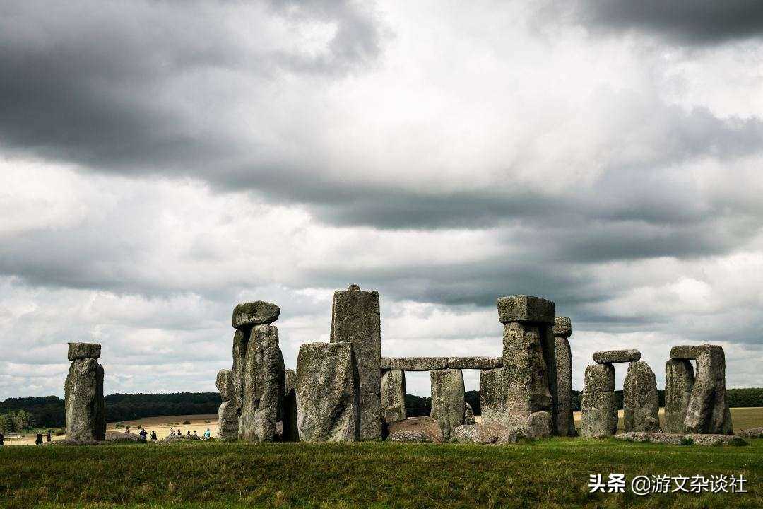 人类一败涂地手游地图冷知识，你膜拜的雕像是谁的？