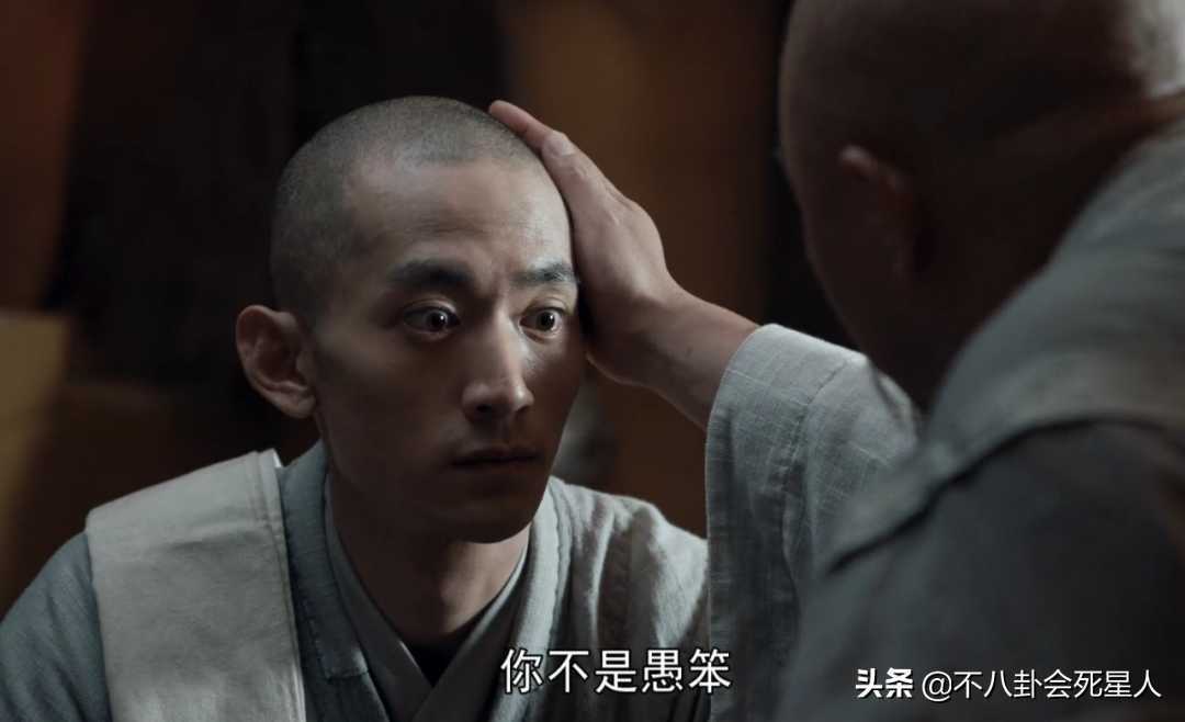 新《天龙八部》丑男图鉴,段誉和虚竹,都输给了66岁的吕良伟