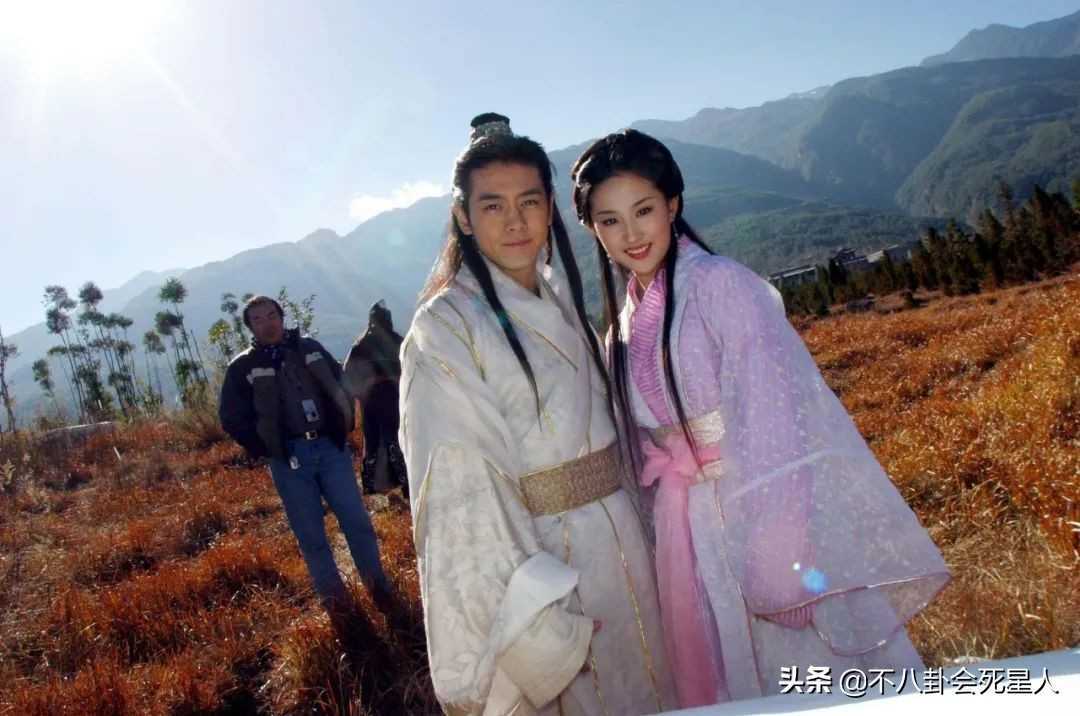 新《天龙八部》丑男图鉴,段誉和虚竹,都输给了66岁的吕良伟
