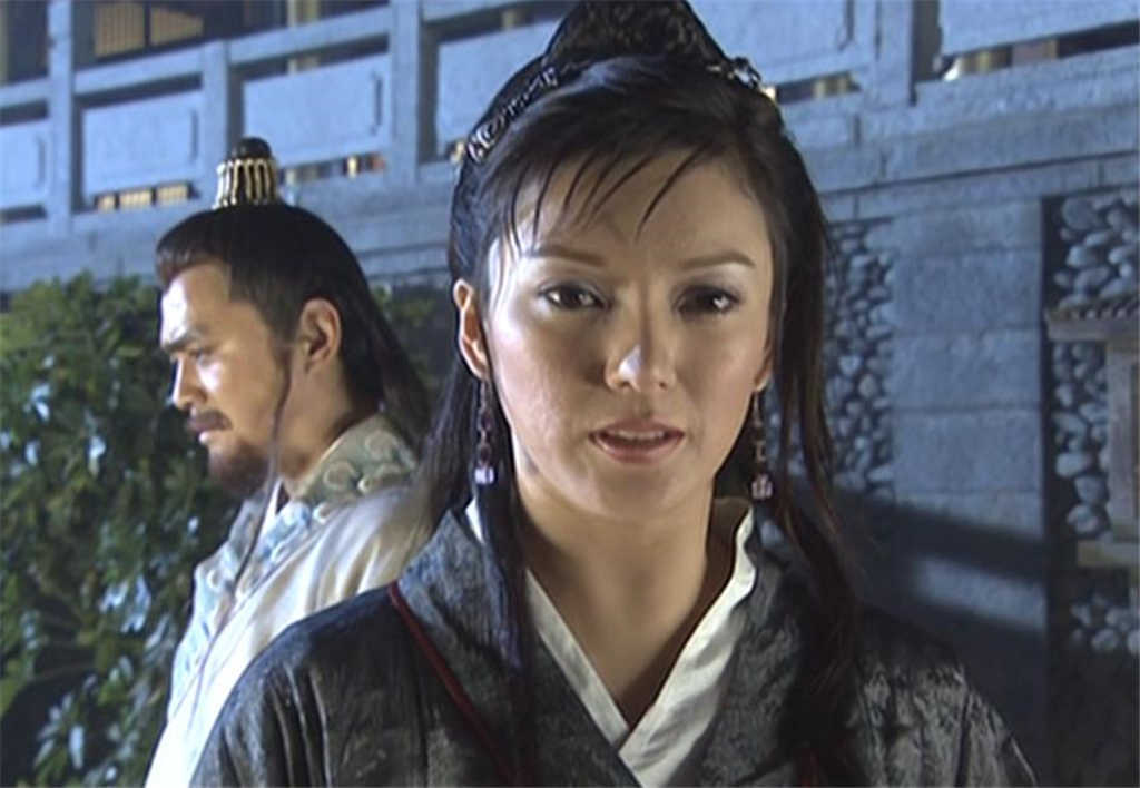 从黄文慧到黄奕,6版天龙八部秦红棉,如同一部英气美人进化史