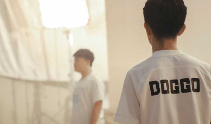 英雄联盟:风格迥异的Uzi和Doggo,谁是更加适合BLG的首发下路