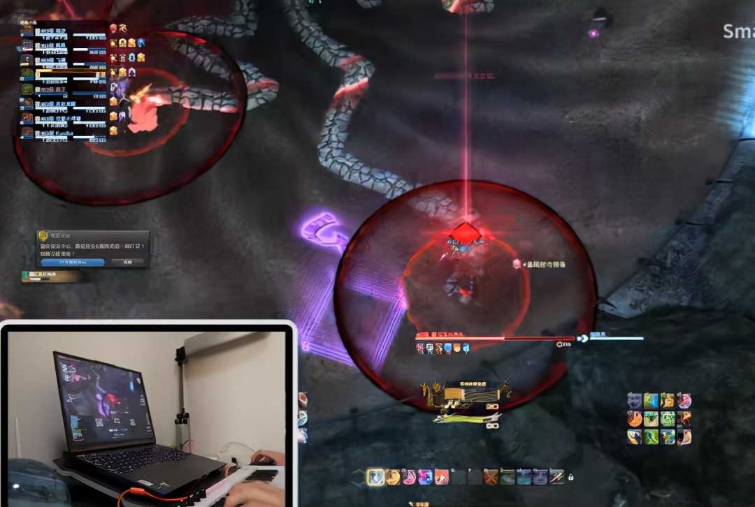 14台主机,12个显示器!FF14玩家一个人同时操作24个角色