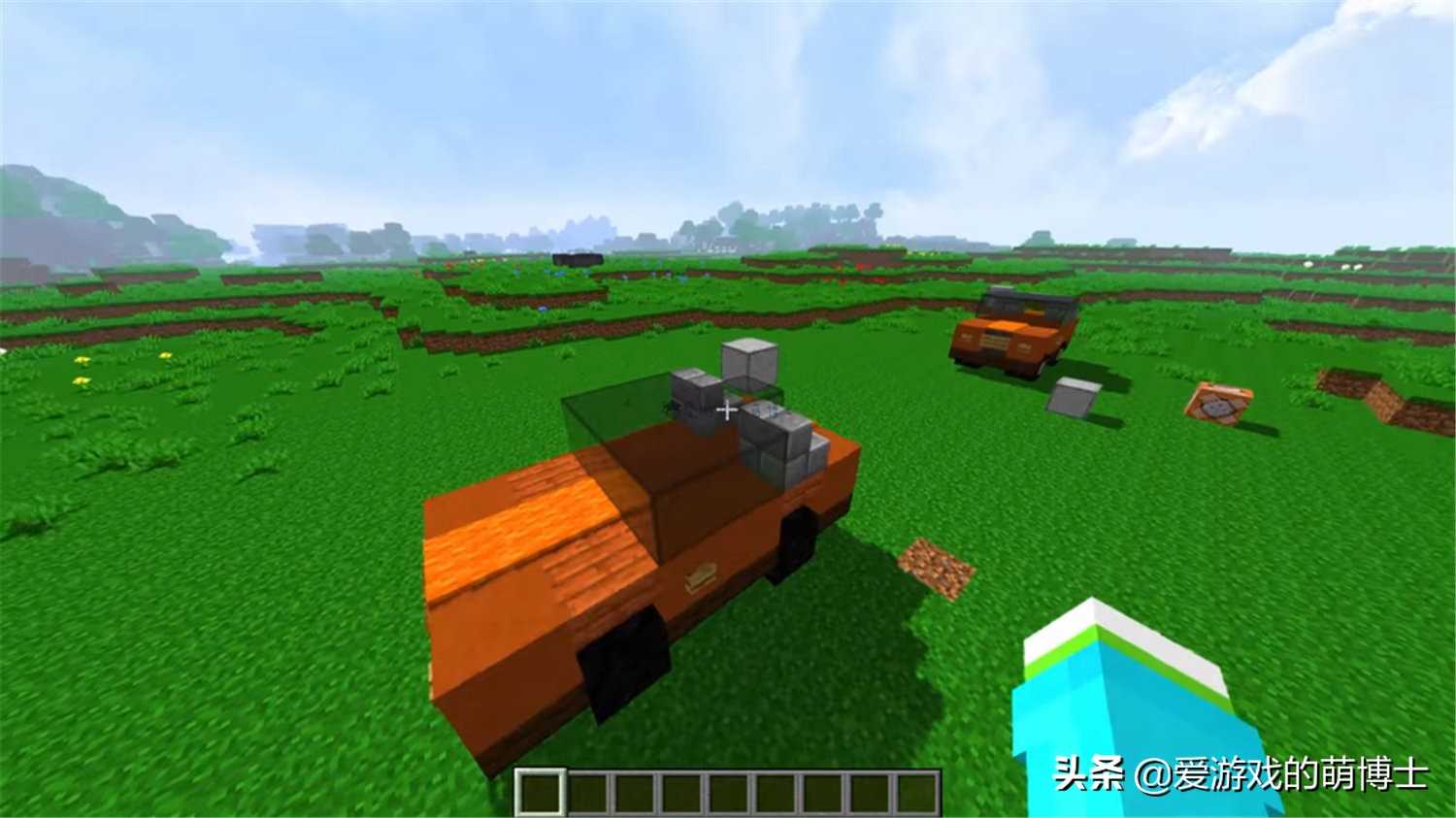 没有使用游戏模组,《我的世界》玩家打造了一辆可以自由移动的车