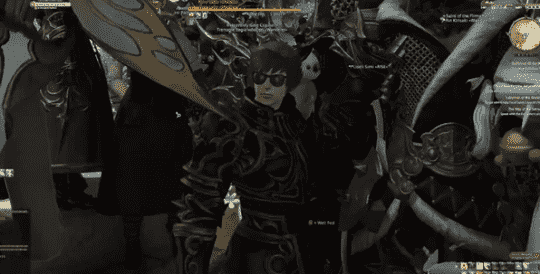 14台主机,12个显示器!FF14玩家一个人同时操作24个角色