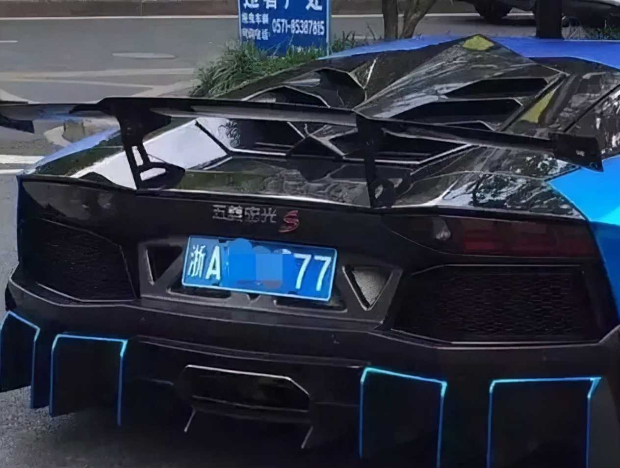 《地平线5》:豪华轿跑千万,宇宙第一神车始终是五菱宏光