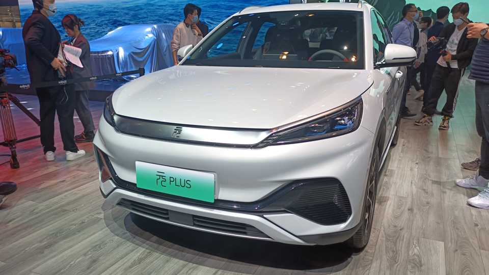 比亚迪元PLUS刀片电池 热泵,能赢更长续航埃安Y?