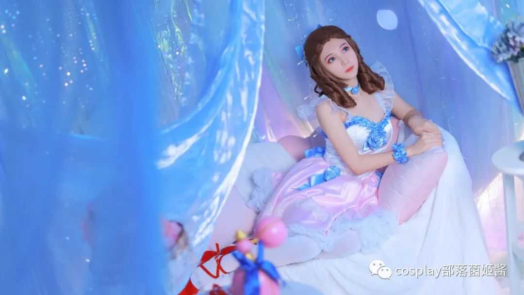 cos：第五人格调香师红菱艳cos正片@小槿汐汐子（第五人格调香师cos妆）