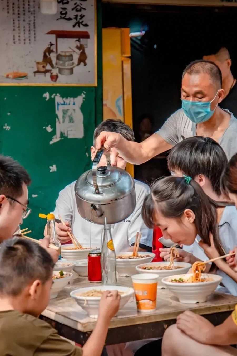 中国武侠十城：一半人间烟火，一半侠骨柔肠