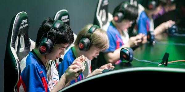 和平精英携手姚基金 助力乡村教育发展